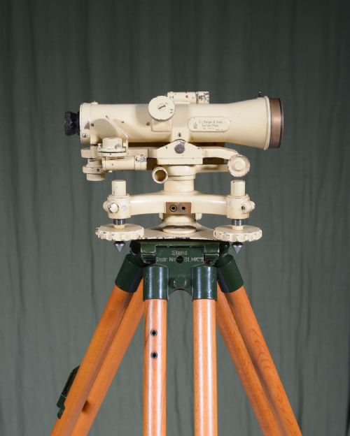 A BERGER SONS THEODOLITE MOUNTED ON A BRITISH MILITARY TRIPOD C1940'S - ADDITIONAL PHOTO 2