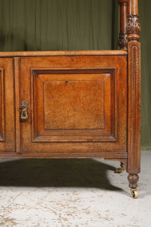 A WILLIAM IV BURR OAK BUFFET BY THOMAS EDWARDS SONS NEWCASTLE UNDER LYME C1835 - ADDITIONAL PHOTO 2