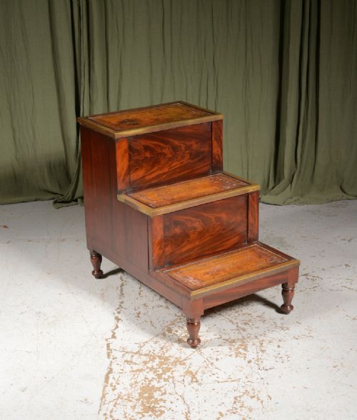 VICTORIAN BRASS MOUNTED FLAME MAHOGANY LIBRARY STEPS C1850 - ADDITIONAL PHOTO 2