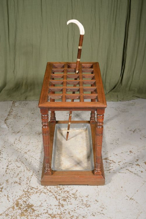 A LARGE VICTORIAN OAK STICK OR UMBRELLA STAND C1870 - ADDITIONAL PHOTO 4