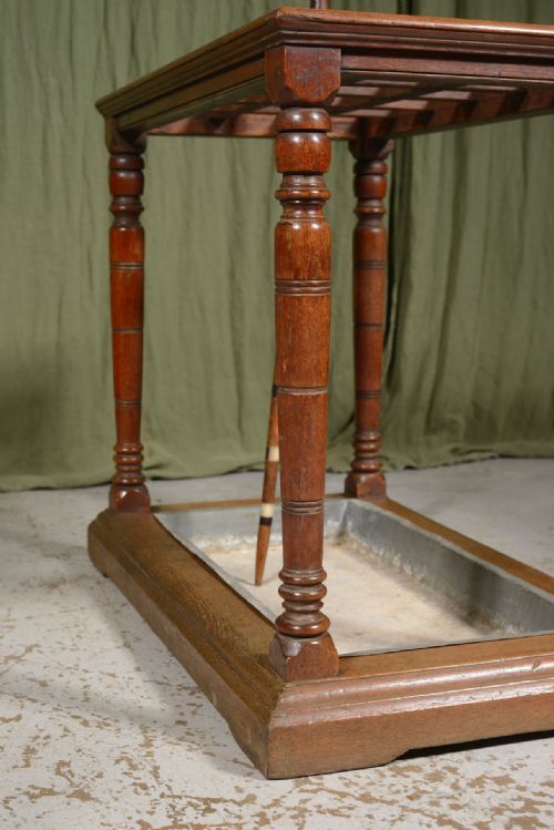 A LARGE VICTORIAN OAK STICK OR UMBRELLA STAND C1870 - ADDITIONAL PHOTO 5