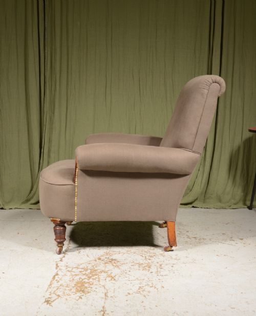 A VICTORIAN WALNUT EASY ARMCHAIR IN GREY HERRINGBONE UPHOLSTERY C1890 - ADDITIONAL PHOTO 4