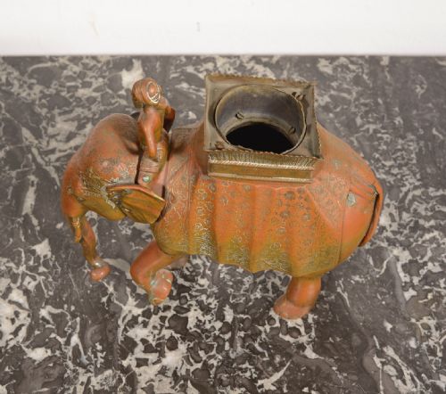 AN INDIAN BRONZE SCULPTURE OF AN ELEPHANT AND MAHOUT C18401860 - ADDITIONAL PHOTO 6