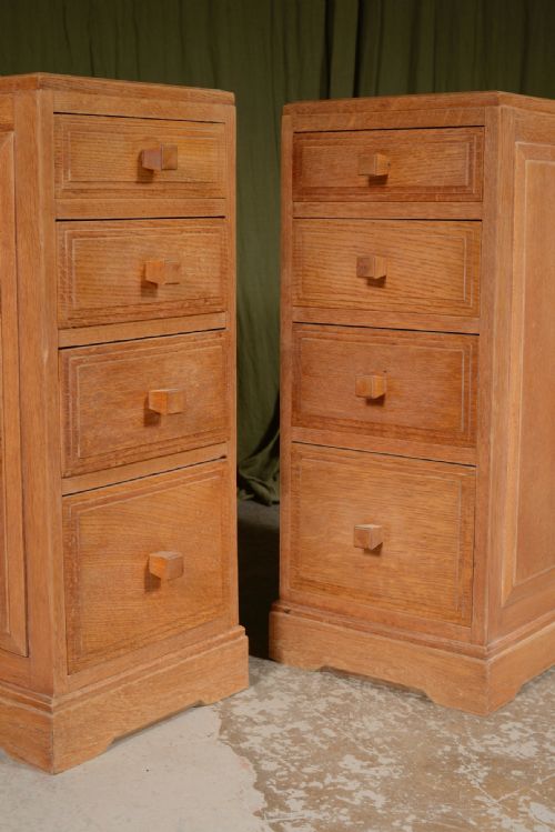 A PAIR OF LIGHT OAK BEDSIDE TABLES CHESTS BY BRYNMAWR FURNITURE CO WALES C1920 - ADDITIONAL PHOTO 5