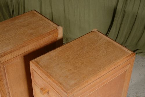 A PAIR OF LIGHT OAK BEDSIDE TABLES CHESTS BY BRYNMAWR FURNITURE CO WALES C1920 - ADDITIONAL PHOTO 13