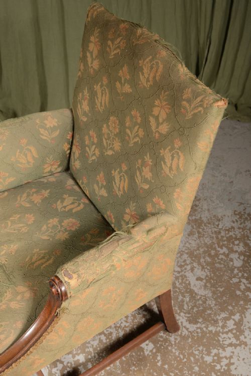 A GEORGE III STYLE MAHOGANY GAINSBOROUGH ARMCHAIR C1890 - ADDITIONAL PHOTO 7