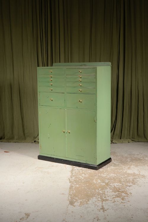 AN EDWARDIAN GREEN PAINTED DENTISTRY CHEST CABINET C1905 - ADDITIONAL PHOTO 1