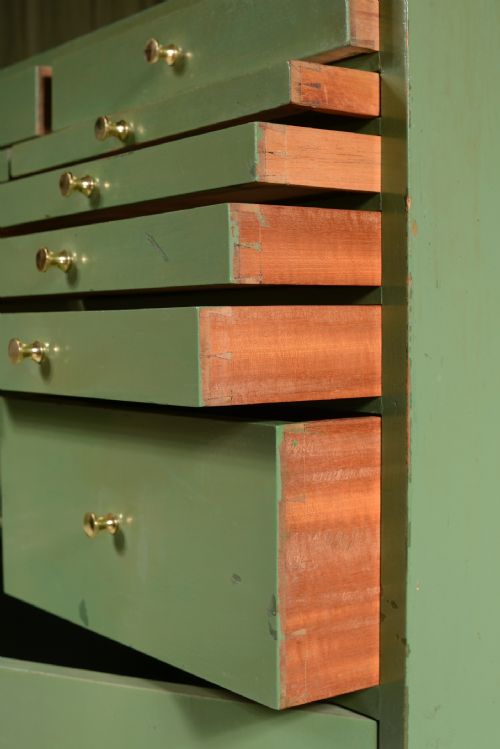 AN EDWARDIAN GREEN PAINTED DENTISTRY CHEST CABINET C1905 - ADDITIONAL PHOTO 3