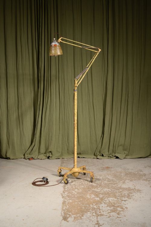 A HERBERT TERRY 1209 ANGLEPOISE TROLLEY FLOOR LAMP IN ORIGINAL SCUMBLE PAINT C1935 - ADDITIONAL PHOTO 3