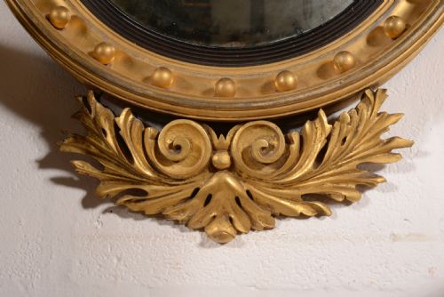 A LARGE REGENCY GILT CONVEX MIRROR WITH EAGLE SURMOUNT C1825 - ADDITIONAL PHOTO 4