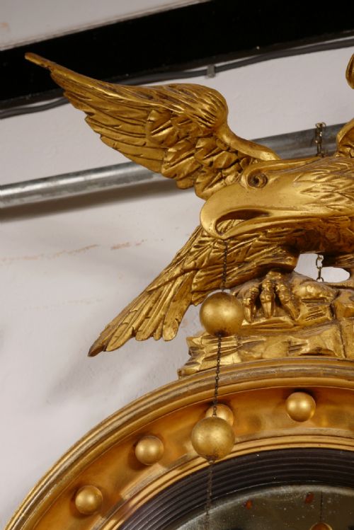 A LARGE REGENCY GILT CONVEX MIRROR WITH EAGLE SURMOUNT C1825 - ADDITIONAL PHOTO 5