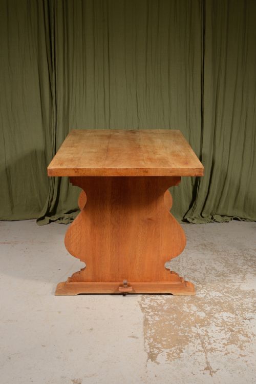 A SMALL HEAL'S STYLE COTSWOLD SCHOOL LIGHT OAK DINING TABLE C1930 - ADDITIONAL PHOTO 3