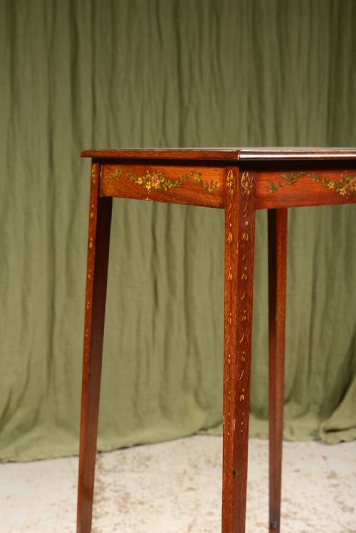 AN EDWARDIAN SHERATON REVIVAL PAINTED MAHOGANY OCCASIONAL TABLE C1905 - ADDITIONAL PHOTO 4