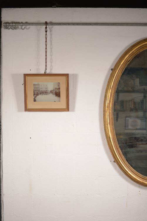 A VINTAGE FRAMED SOMERSET HUNTING PHOTOGRAPH THE BLACKMORE VALE HOUNDS AT WINCANTON BOXING DAY 1923 - ADDITIONAL PHOTO 3