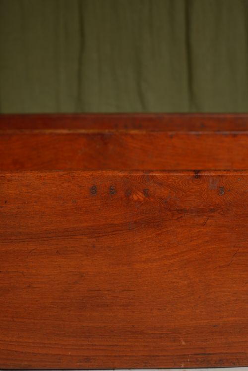 VICTORIAN TEAK AND GILT BRASS CAMPAIGN SHELVES ATTRIBUTED TO ARMY NAVY CSL C1880 - ADDITIONAL PHOTO 8