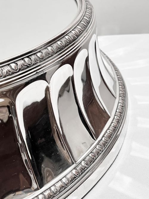 LARGE ANTIQUE WEDDING CAKE STAND OR CENTREPIECE PLATEAU BY ELKINGTON C1880 - ADDITIONAL PHOTO 2