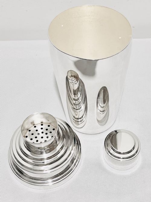 HANDSOME ANTIQUE SILVER PLATED COCKTAIL SHAKER BY ELKINGTON COMPANY - ADDITIONAL PHOTO 1