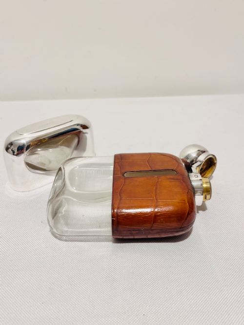 SMART ANTIQUE SILVER PLATED AND LEATHER BOUND HIP FLASK C1890 - ADDITIONAL PHOTO 2