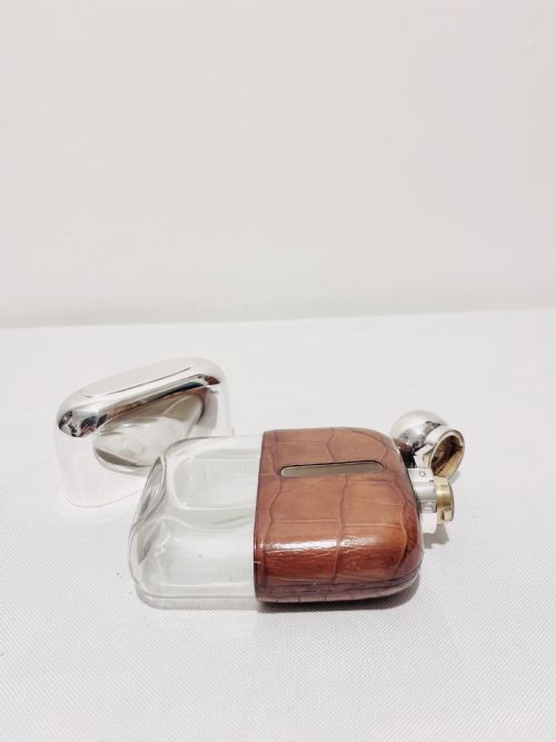 SMART ANTIQUE SILVER PLATED AND LEATHER BOUND HIP FLASK C1890 - ADDITIONAL PHOTO 3