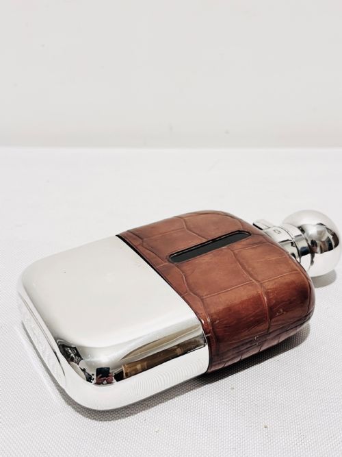 SMART ANTIQUE SILVER PLATED AND LEATHER BOUND HIP FLASK C1890 - ADDITIONAL PHOTO 4