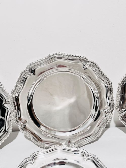 HANDSOME SET OF 6 SILVER PLATED UNDER PLATES C1920 - ADDITIONAL PHOTO 6