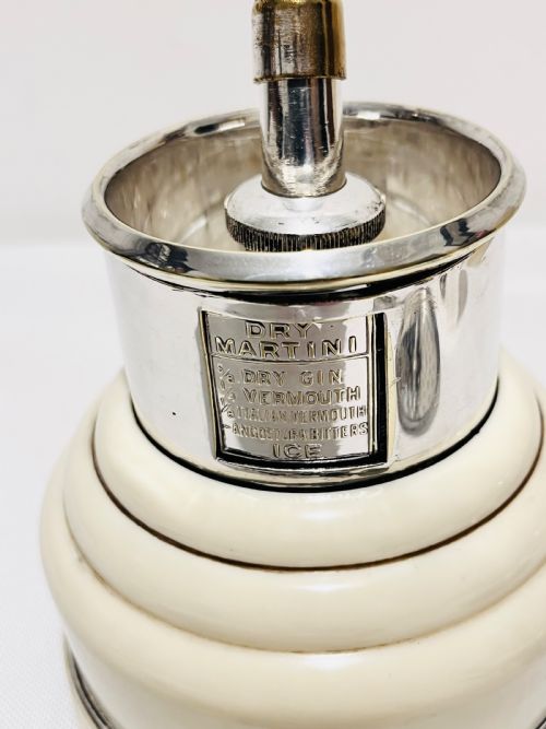 MASTER INCOLOR SILVER PLATE AND CREAM BAKELITE COCKTAIL SHAKER - ADDITIONAL PHOTO 3
