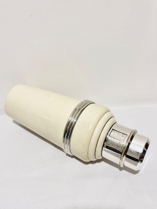 MASTER INCOLOR SILVER PLATE AND CREAM BAKELITE COCKTAIL SHAKER - ADDITIONAL PHOTO 4