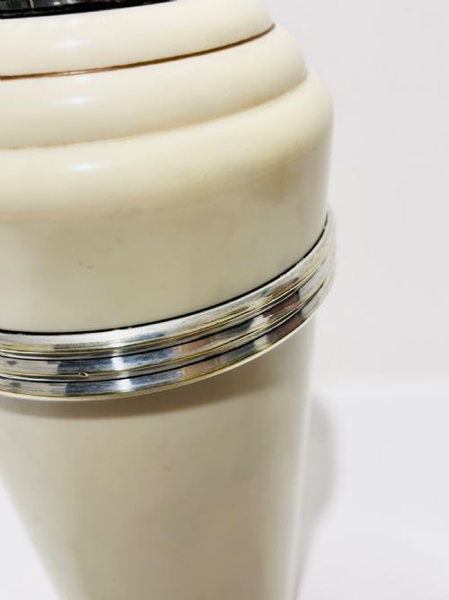 MASTER INCOLOR SILVER PLATE AND CREAM BAKELITE COCKTAIL SHAKER - ADDITIONAL PHOTO 7