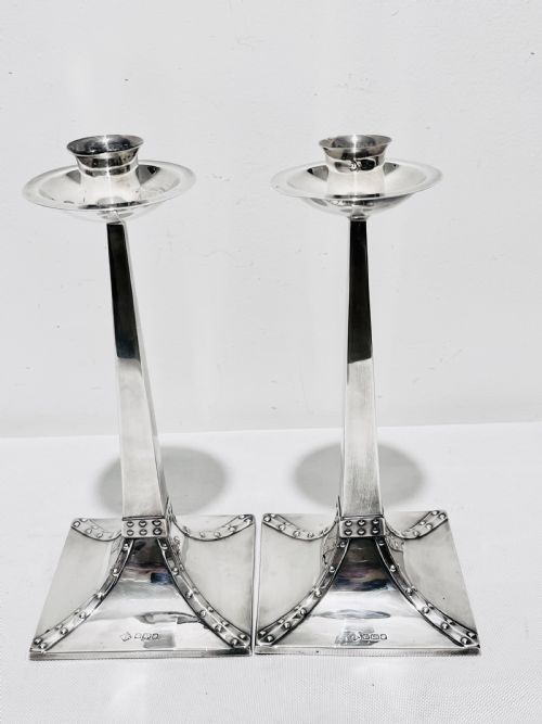 english sterling silver pair arts crafts candlesticks sheffield 1910 - CATEGORY: ANTIQUE SILVER - DATED 1910