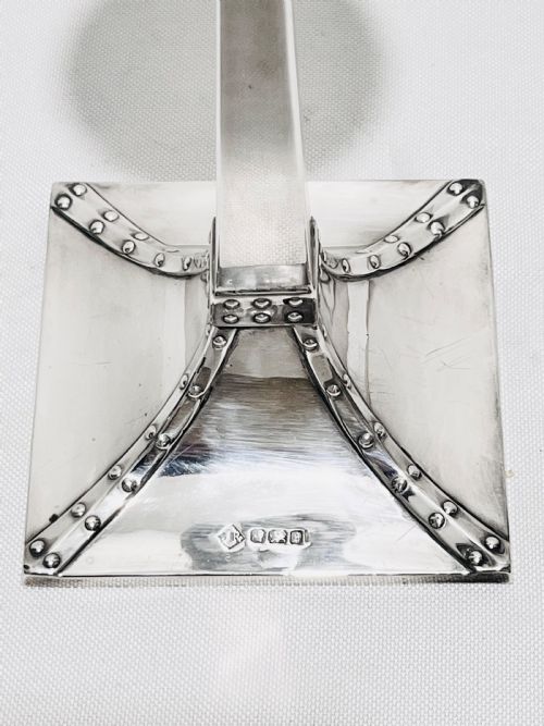 ENGLISH STERLING SILVER PAIR ARTS CRAFTS CANDLESTICKS SHEFFIELD 1910 - ADDITIONAL PHOTO 3