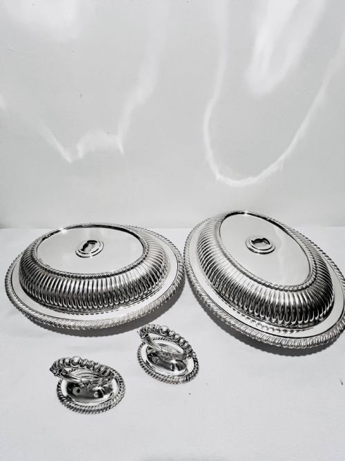 SMART PAIR OF ANTIQUE SILVER PLATED ENTREE DISHES C1880 - ADDITIONAL PHOTO 4