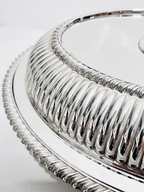 SMART PAIR OF ANTIQUE SILVER PLATED ENTREE DISHES C1880 - ADDITIONAL PHOTO 5