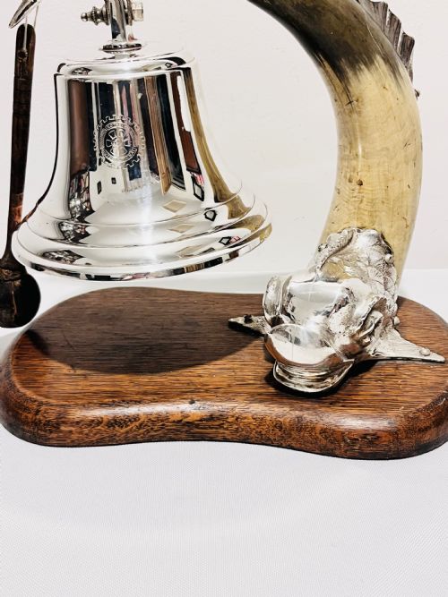 UNUSUAL ANTIQUE SILVER PLATED AND COW HORN DINNER BELL C1880 - ADDITIONAL PHOTO 4