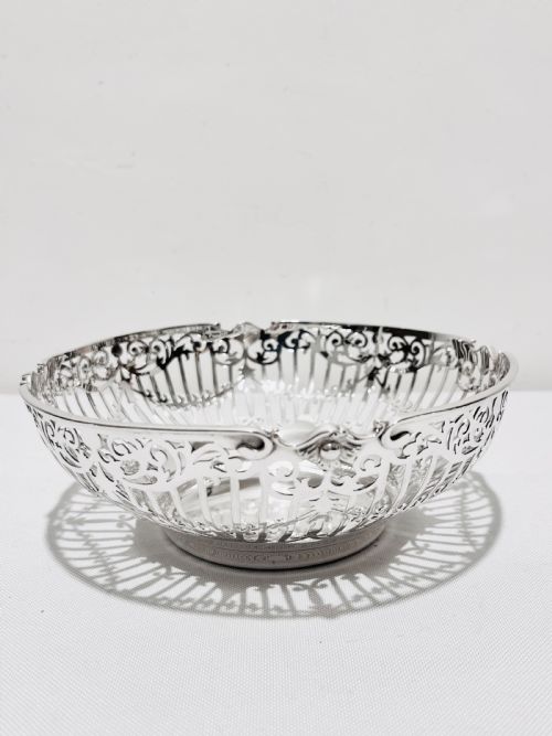 ANTIQUE SILVER PLATED EPERGNE C1900 BRITISH MADE - ADDITIONAL PHOTO 4