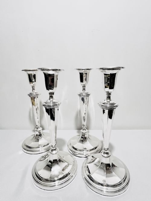 ANTIQUE SILVER PLATED SUITE OF 5 LIGHT CANDELABRA AND SET OF 4 CANDLESTICKS C1910 - ADDITIONAL PHOTO 1