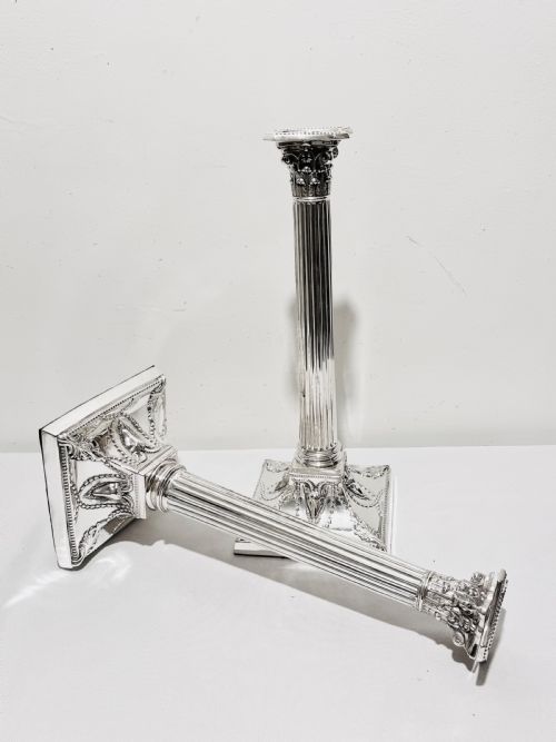 ANTIQUE SILVER PLATED TRADITIONAL CORINTHIAN COLUMN CANDLESTICKS C1880 - ADDITIONAL PHOTO 5