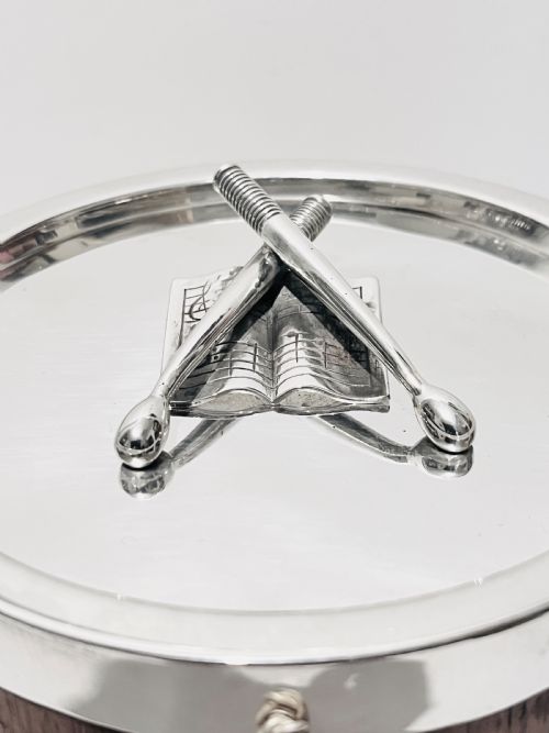 NOVELTY ANTIQUE DRUM SHAPED SILVER PLATED AND OAK BISCUIT BOX C1900 - ADDITIONAL PHOTO 3