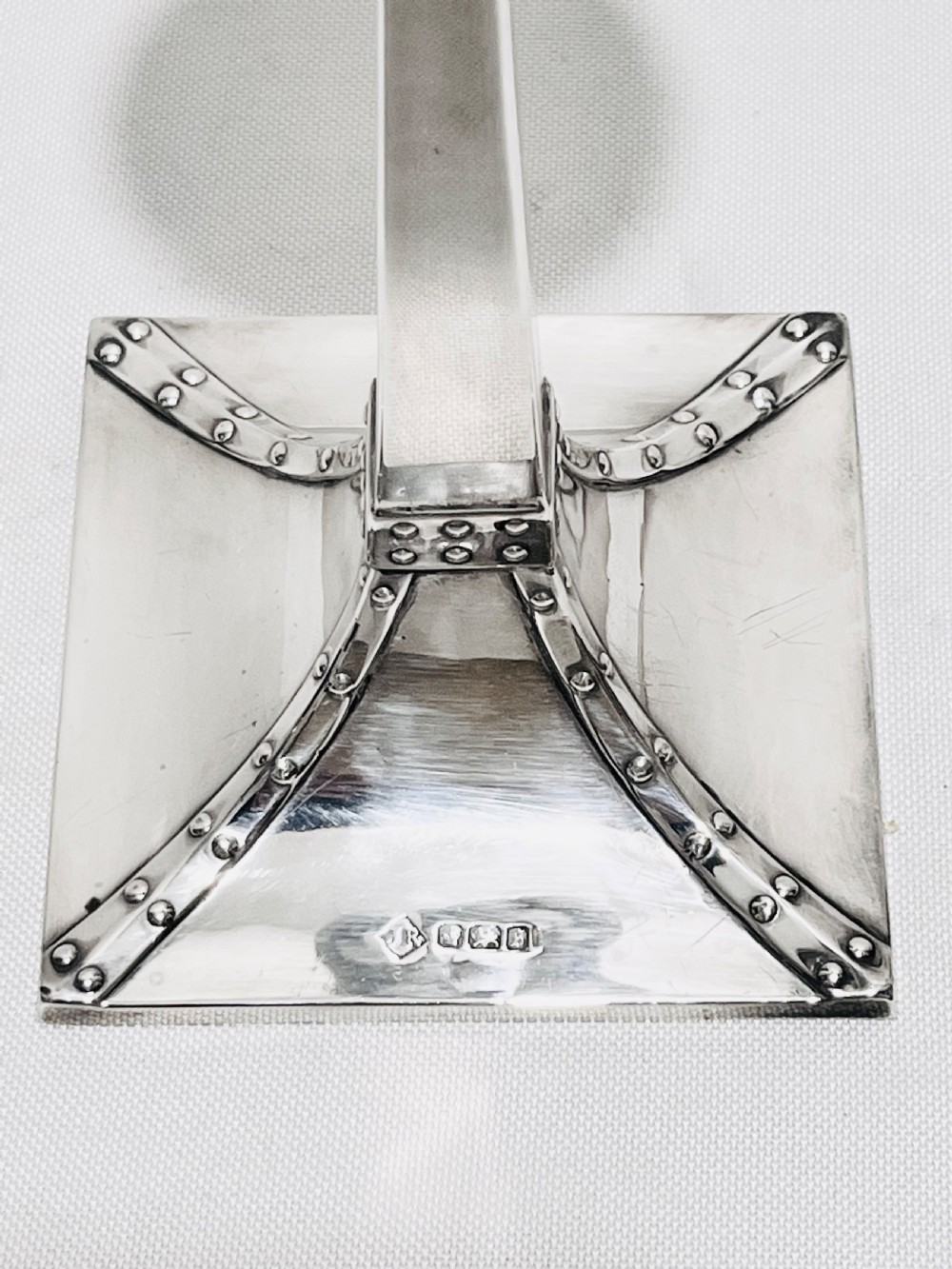 English sterling silver pair Arts & Crafts candlesticks Sheffield 1910 View IV