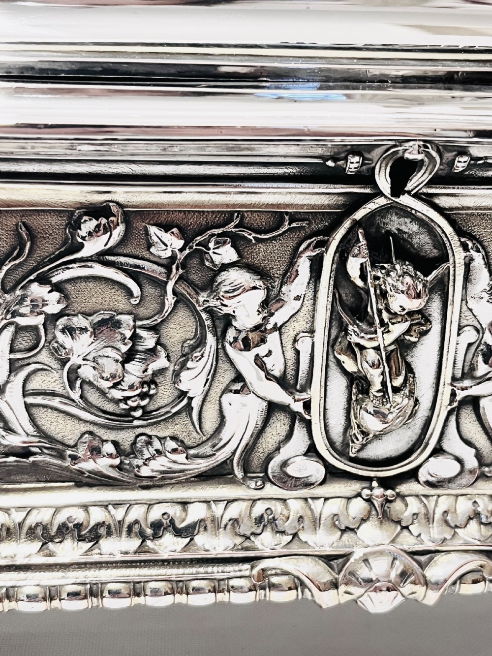 Large antique silver plated jewellery casket by Elkington & Company View III