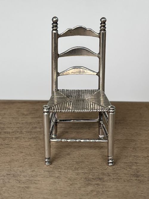 FINE DUTCH SILVER MINIATURE DOLLS HOUSE CHAIR - ADDITIONAL PHOTO 1