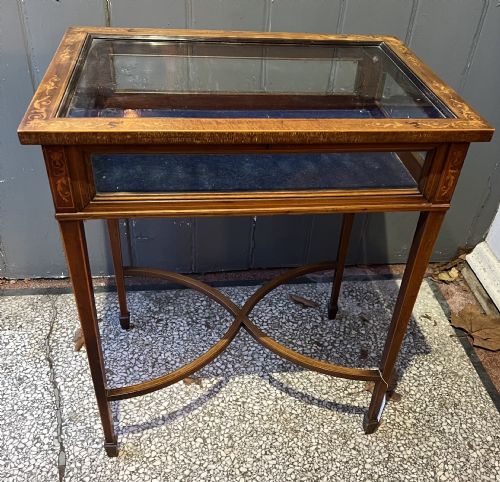 Edwardian Inlaid Bijouterie Table