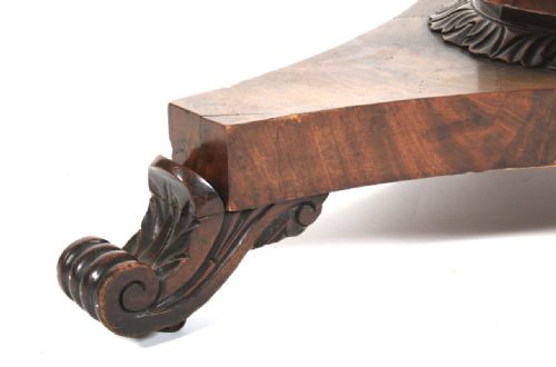 fig 1. William IV aflame mahogany circular dining table 