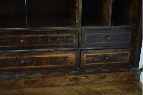 GEORGE I WALNUT CABINET ON CHEST WITH FULLY APPOINTED INTERIOR - ADDITIONAL PHOTO 1