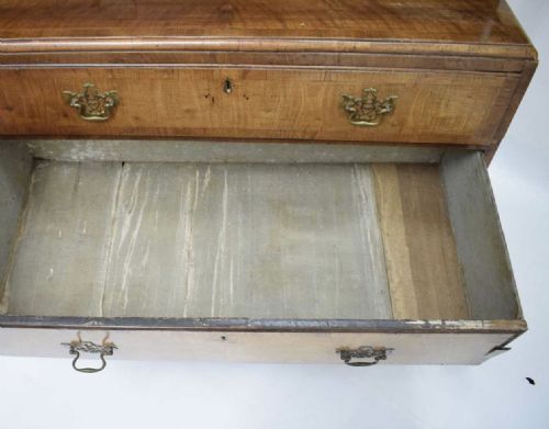 GEORGE I WALNUT CABINET ON CHEST WITH FULLY APPOINTED INTERIOR - ADDITIONAL PHOTO 7