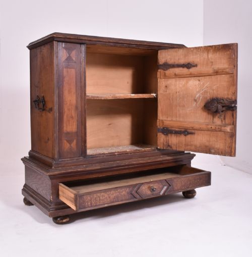C17TH GERMAN INLAID SIDE CABINET - ADDITIONAL PHOTO 7
