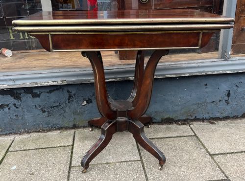 MAHOGANY AND BRASS DECORATED CARD TABLE - ADDITIONAL PHOTO 4