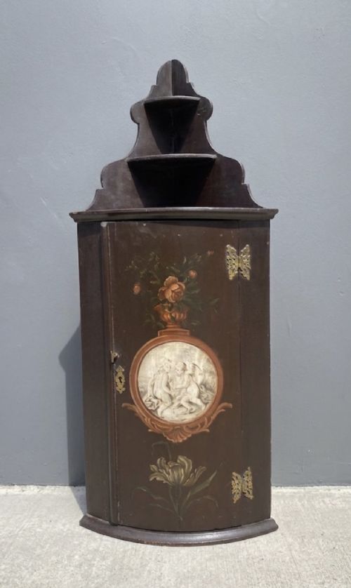 C18TH PAINTED CORNER CUPBOARD WITH SHELVES TO THE TOP