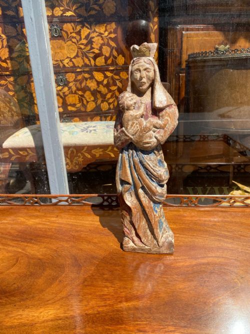 C18TH CARVED WOOD PAINTED FIGURE OF MARY AND JESUS - ADDITIONAL PHOTO 1