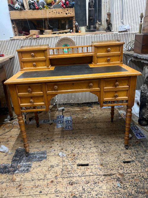 BIRDS EYE MAPLE DESK WITH SUPERSTRUCTURE CONTAINING CONTAINING DRAWERS - ADDITIONAL PHOTO 14