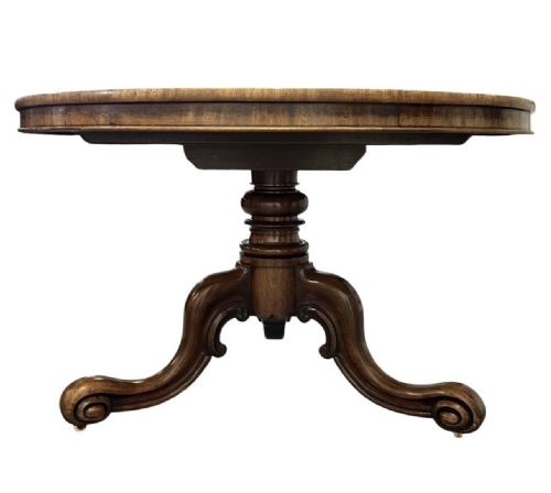 A LARGE CIRCULAR MAHOGANY TABLE - ADDITIONAL PHOTO 3